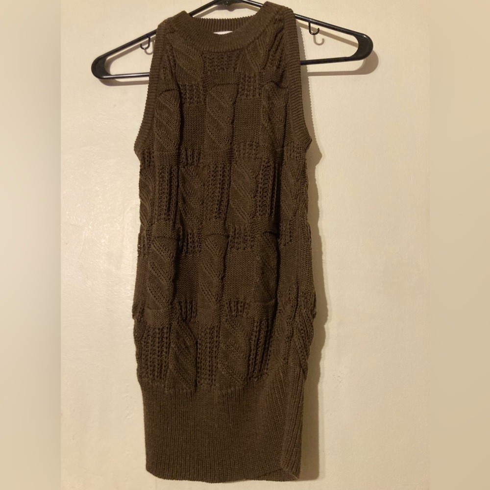 Preowned Isaac Mizrahi Cable Neck Sweater Vest with Button Collar, Brown, XS